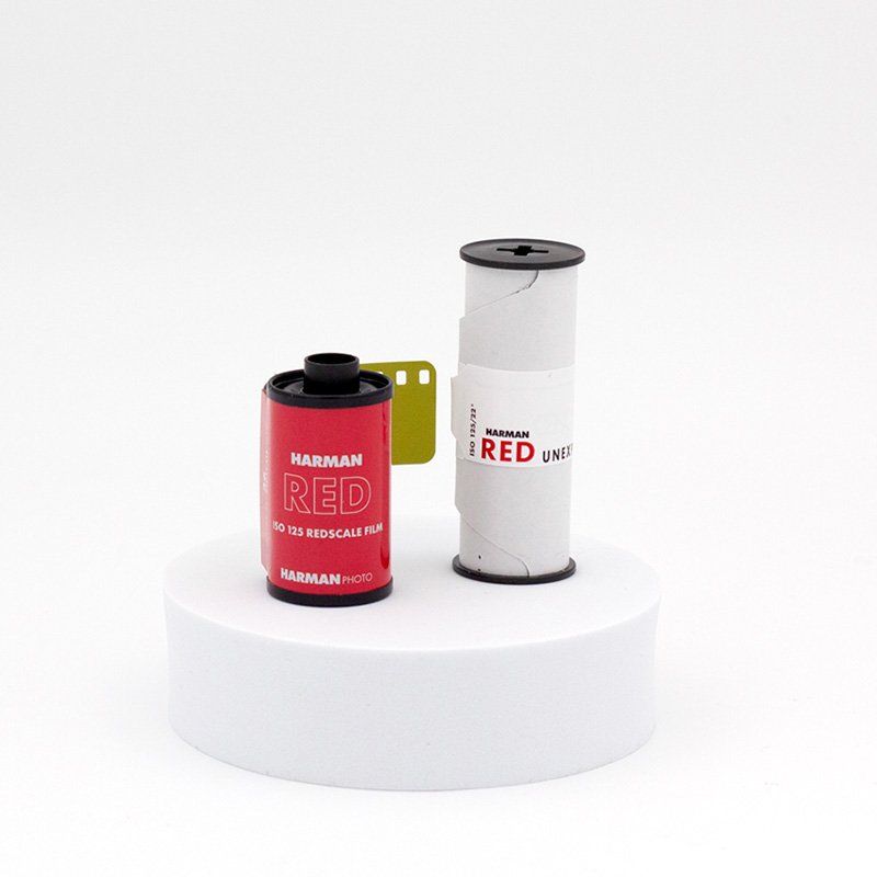 Harman RED 125 Colour Negative Film (120 Roll Film) - MataMata