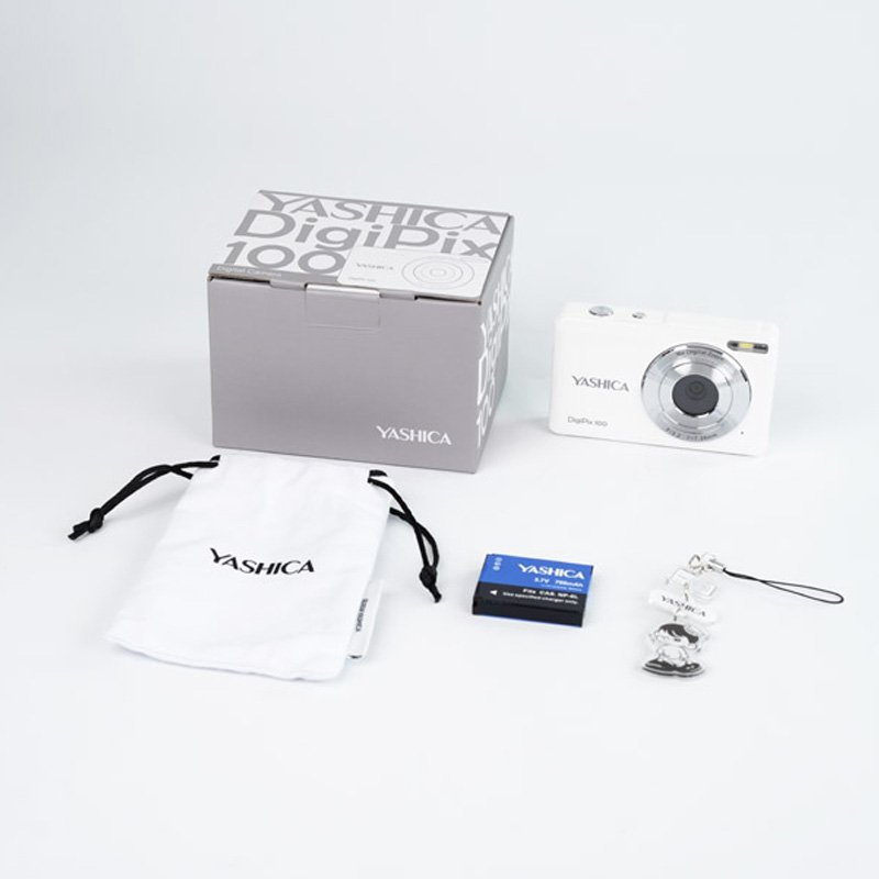 YASHICA DigiPix 100 Digital Camera - MataMata